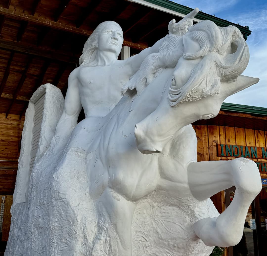 Lost in the Black Hills (Pahá Sápa): South Dakota's Caves, Monuments, and Sacred Lands